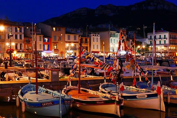 Cassis marina