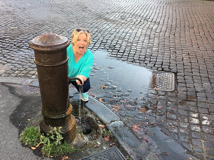How to drink water from fountains in Rome