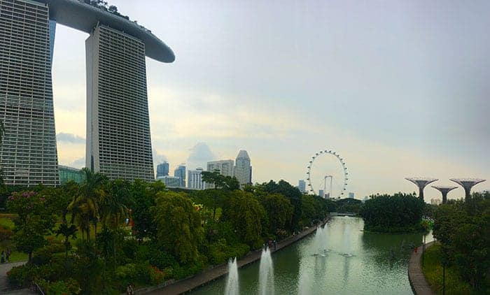 Marina Bay sands walkway to gardens by the bay