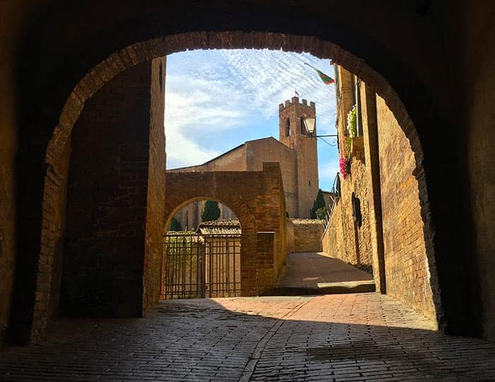 Siena archways