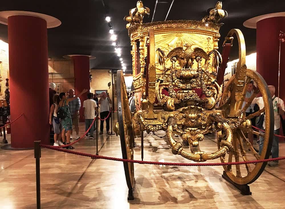 Papal carriage under Vatican Museums