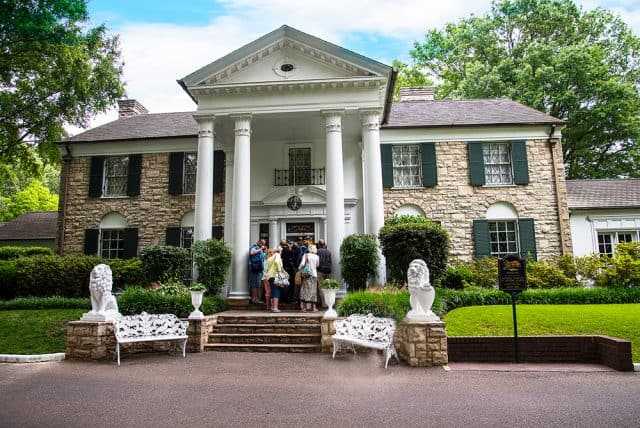 Take a tour inside Graceland