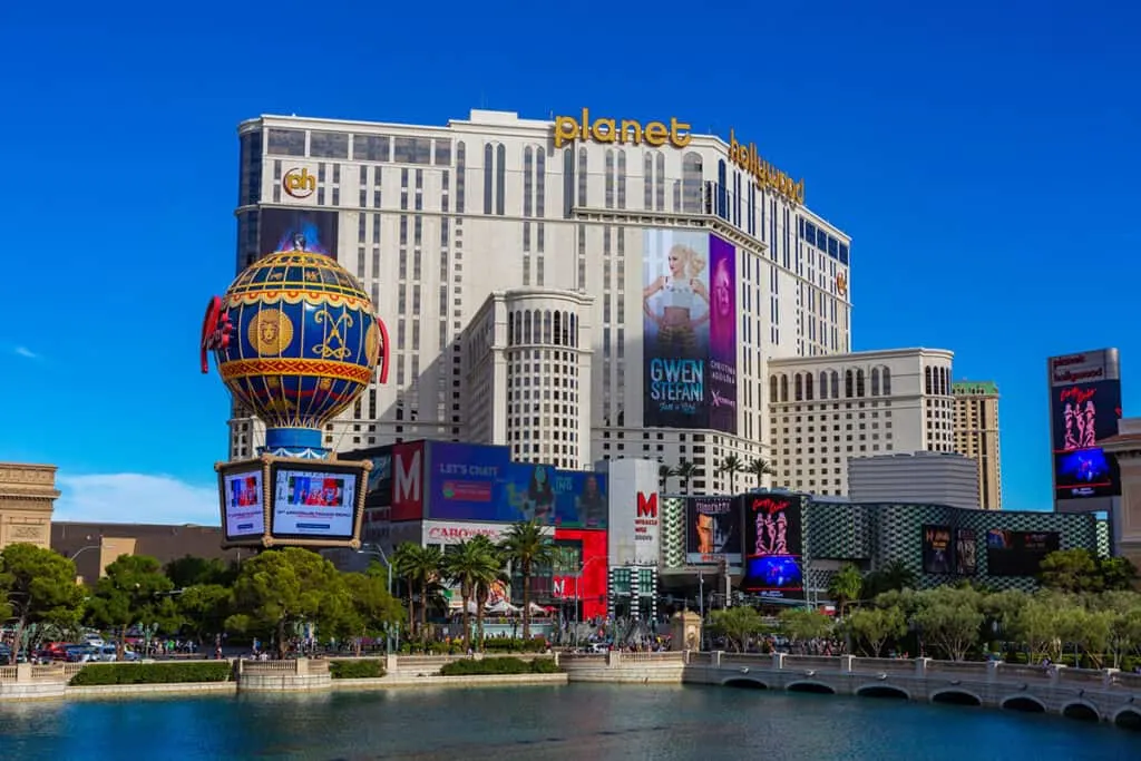 10 Best Places for Luxury Shopping in Las Vegas - Discover Walks Blog