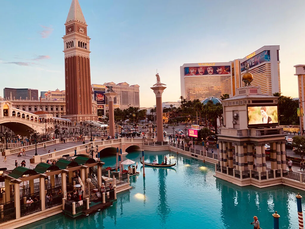 Where are the Best Places to go Shopping in Las Vegas?