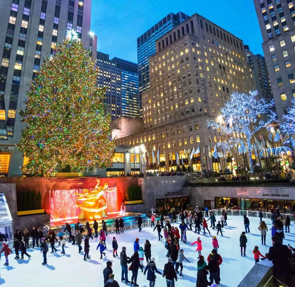 New York Christmas Holiday Small-Group Walking Tour 2023 - New York City