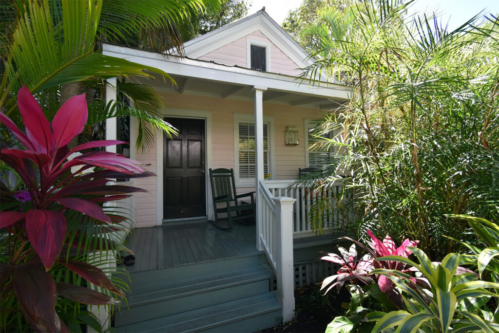 A cute pink cottage at Simonton Court