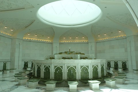 Abu Dhabi mosque female ablutions