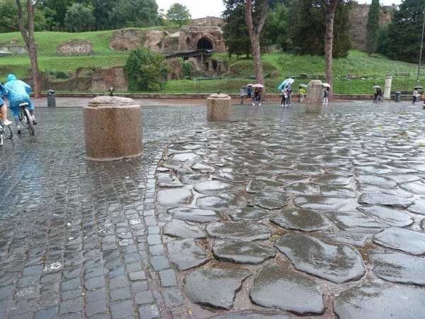 Colosseum ancient path