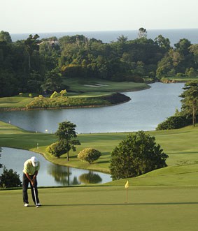 Ria Bintan golf course
