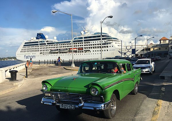 Cruising in Cuba