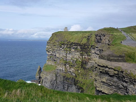 Ireland roadie cliffs of mohar castle