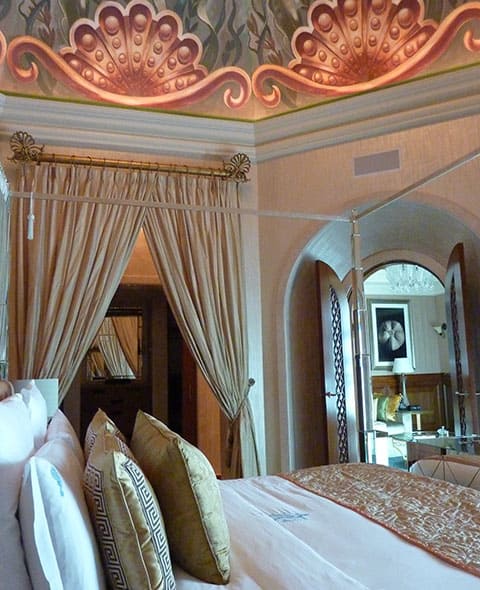 Atlantis the Palm VIP suite bedroom