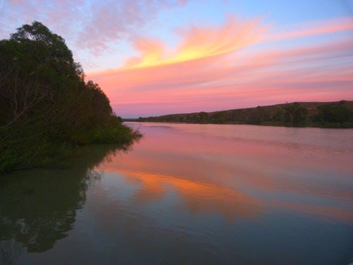 Unforgettable Houseboat Murray River sunset