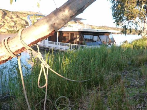 Unforgettable Houseboat Murray River