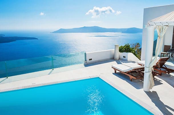 Santorini luxury hotel