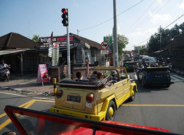 VW at red lights ubud