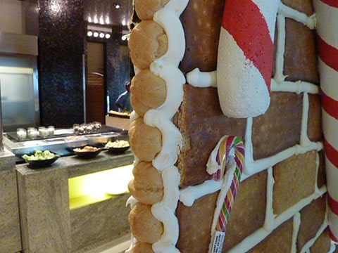 Westin Dubai gingerbread